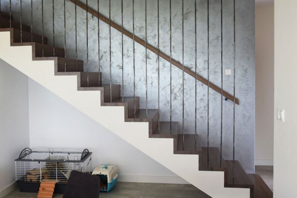 Schody dywanowe - Fachowy wykonawca schodów drewnianych