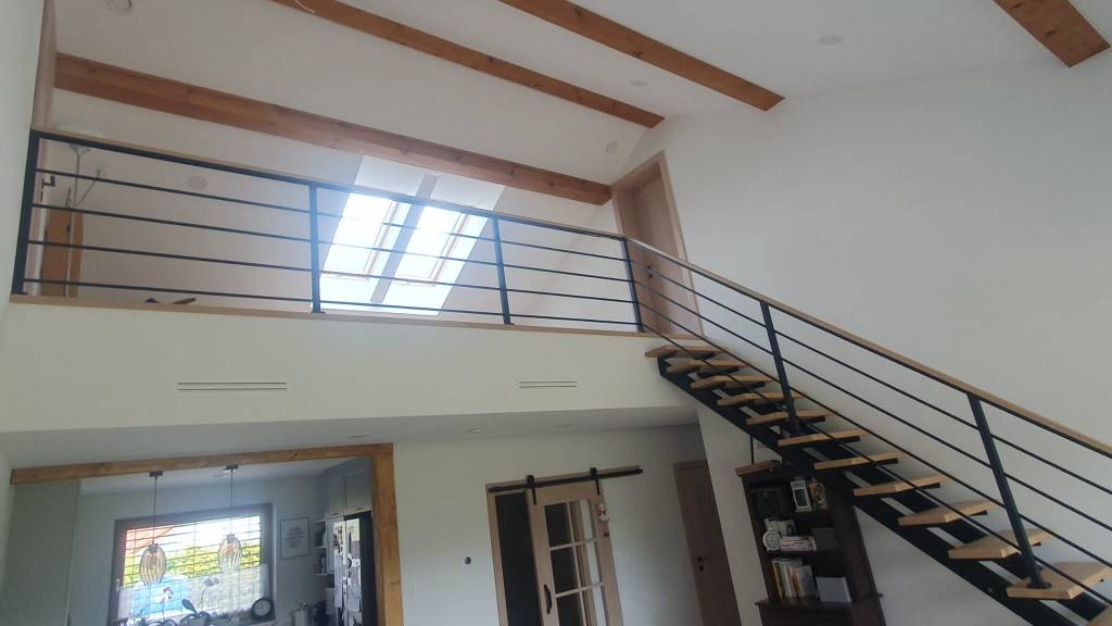 Na konstrukcji Stalowej 7 Schody na konstrukcji stalowej